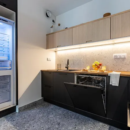شقة Szmulki Loft By Aparo - Metro, Koneser, Stare Miasto, Dworce, Spacer Nad Wisla, Winda, Balkon *